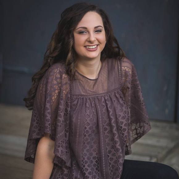 Meet your Posher, Elizabeth - Picture 1 of 1